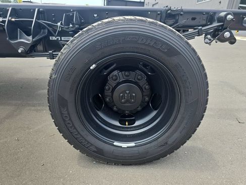 New 2026 RAM 5500 Tradesman AWD/4WD image 30
