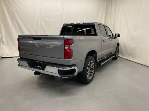 Used 2024 Chevrolet Silverado 1500 LT AWD/4WD image 10