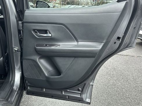 Certified 2025 Nissan Kicks SV image 17