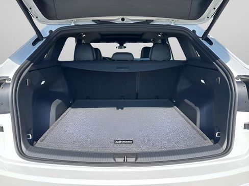 Used 2024 Volkswagen Atlas Cross Sport SEL R-Line image 23