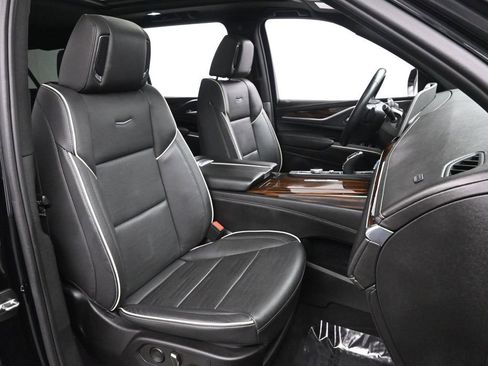 Used 2023 Cadillac Escalade ESV Premium Luxury image 24