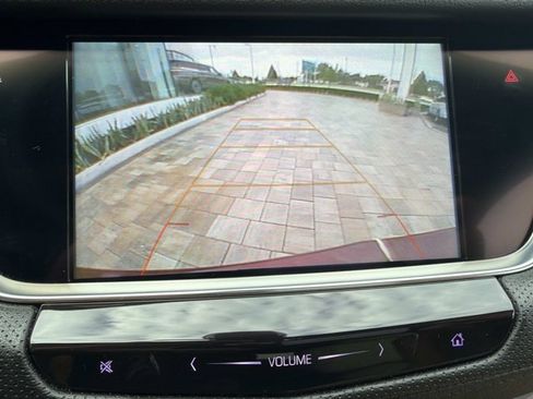 Used 2018 Cadillac XT5 Luxury w/ Driver Awareness Package FWD image 31