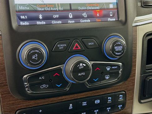 Used 2018 RAM 2500 Laramie w/ Snow Chief Group AWD/4WD image 20