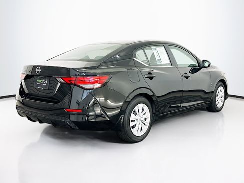 Used 2025 Nissan Sentra S FWD image 9