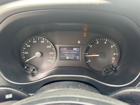 Used 2016 Mercedes-Benz Metris image 11