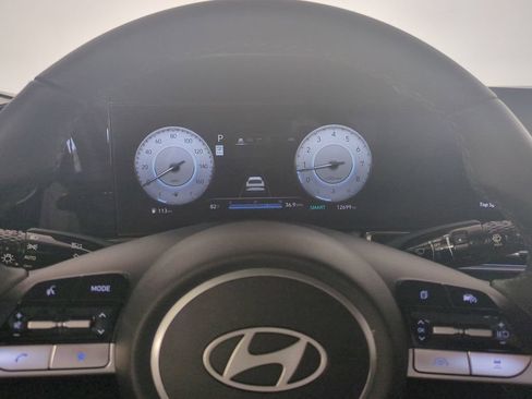 Used 2024 Hyundai Elantra SEL w/ Convenience Package FWD image 32