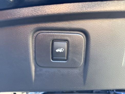 Used 2024 Nissan Murano SL image 13