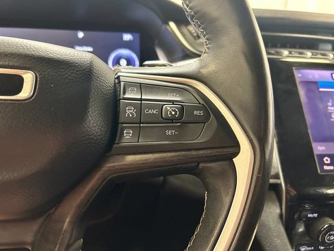 Used 2022 Jeep Grand Cherokee L Limited AWD/4WD image 14