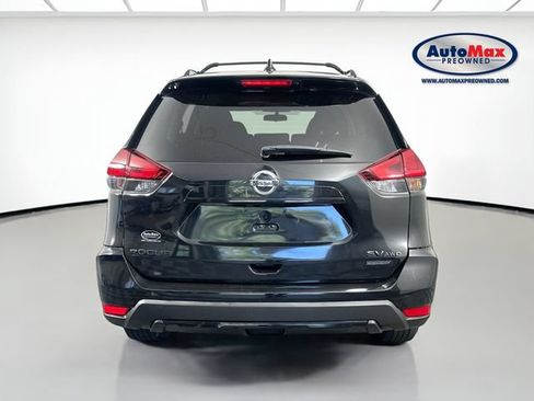 Used 2018 Nissan Rogue SV AWD/4WD image 5