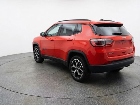 Used 2025 Jeep Compass Limited AWD/4WD image 6