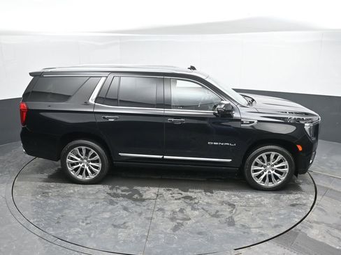 Used 2023 GMC Yukon Denali w/ Denali Reserve Package image 39