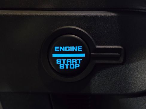 New 2025 Ford Bronco Badlands image 27