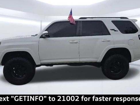 Used 2022 Toyota 4Runner TRD Off-Road Premium AWD/4WD image 5