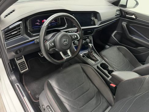Used 2019 Volkswagen Jetta GLI FWD image 9