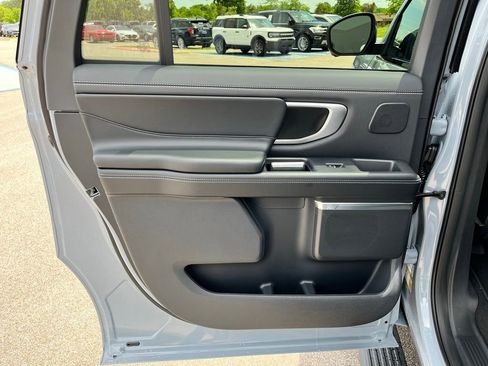New 2026 Ford Expedition Max Platinum AWD/4WD image 10