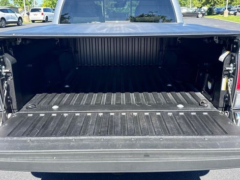 Certified 2021 Toyota Tacoma TRD Off-Road AWD/4WD image 4