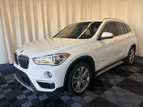 Used 2017 BMW X1 xDrive28i AWD/4WD image 2