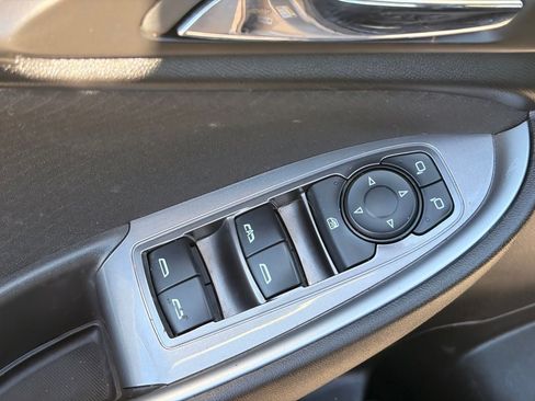 Used 2023 Chevrolet Malibu LT FWD image 21