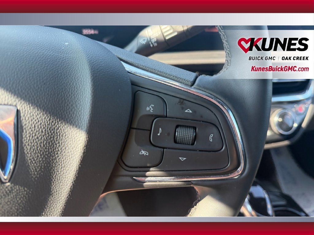 Used 2026 Buick Envista Sport Touring w/ Convenience I Package FWD image 18