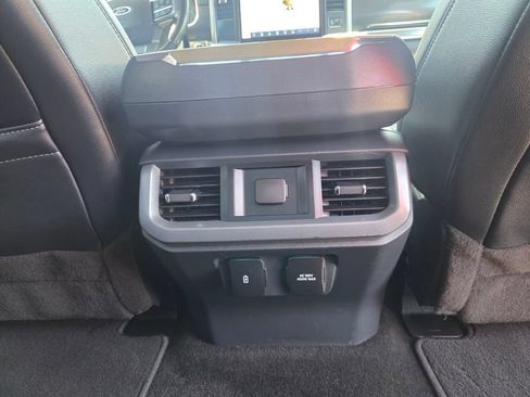 Used 2023 Ford F150 Lariat AWD/4WD image 22