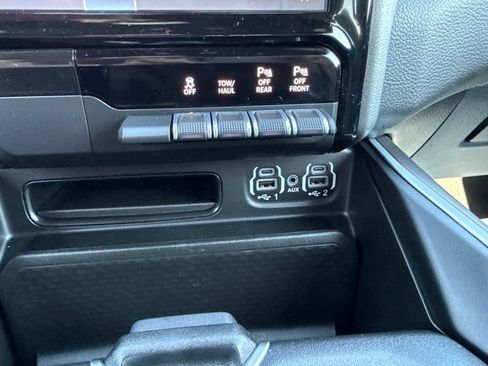 Used 2023 RAM 1500 Big Horn AWD/4WD image 22