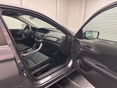 Used 2014 Honda Accord LX image 8