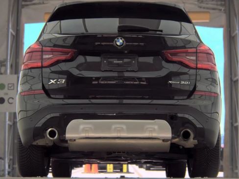 Used 2019 BMW X3 xDrive30i w/ Premium Package AWD/4WD image 6