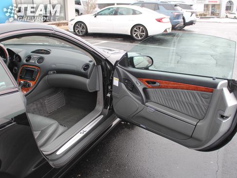 Used 2004 Mercedes-Benz SL 600 image 26