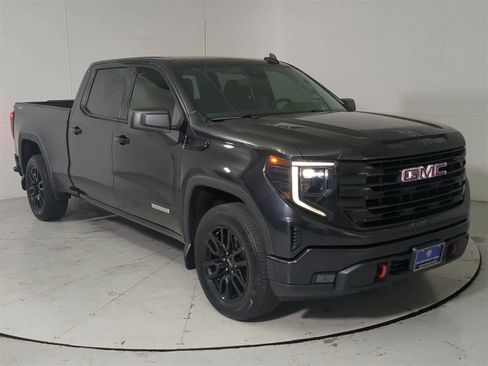 Used 2023 GMC Sierra 1500 Elevation image 8