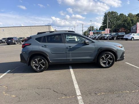 Used 2024 Subaru Crosstrek 2.0i Premium AWD/4WD image 8