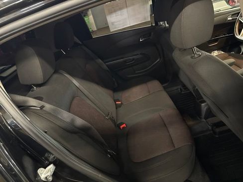 Used 2019 Chevrolet Sonic LT w/ Convenience Package FWD image 23