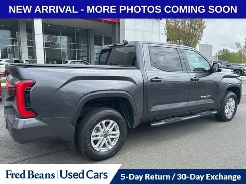 Used 2023 Toyota Tundra SR5 w/ SR5 Convenience Package AWD/4WD image 4