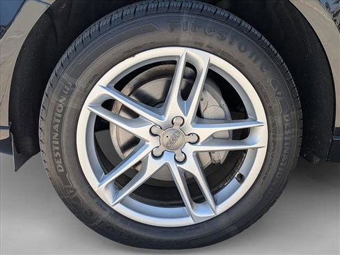 Used 2017 Audi Q5 2.0T Premium Plus w/ Technology Package image 24