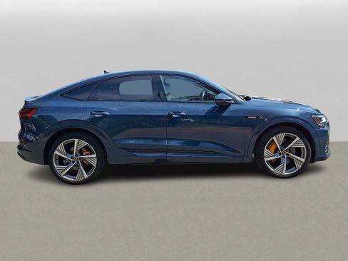 Used 2022 Audi e-tron Prestige AWD/4WD image 32