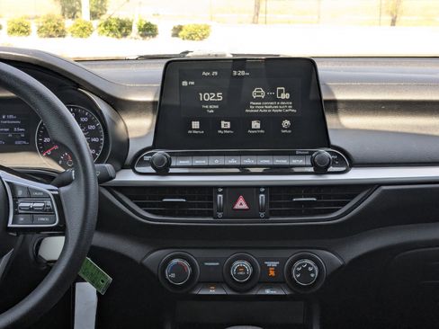 Certified 2021 Kia Forte Sedan FWD image 18