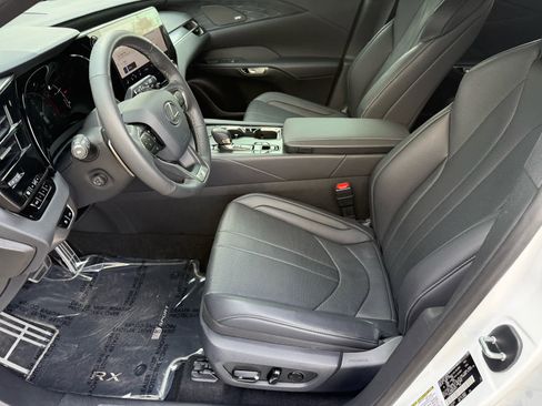Used 2024 Lexus RX 350 F Sport image 11