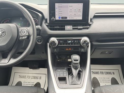 Used 2025 Toyota RAV4 XLE image 16