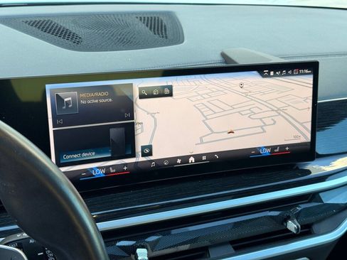 Used 2024 BMW X5 xDrive50e w/ M Sport Package image 9