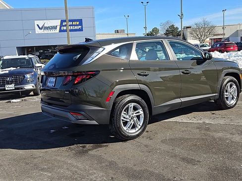 Used 2025 Hyundai Tucson SE AWD/4WD image 8