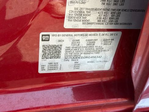 Used 2024 GMC Sierra 1500 SLT w/ SLT Premium Plus Package AWD/4WD image 30