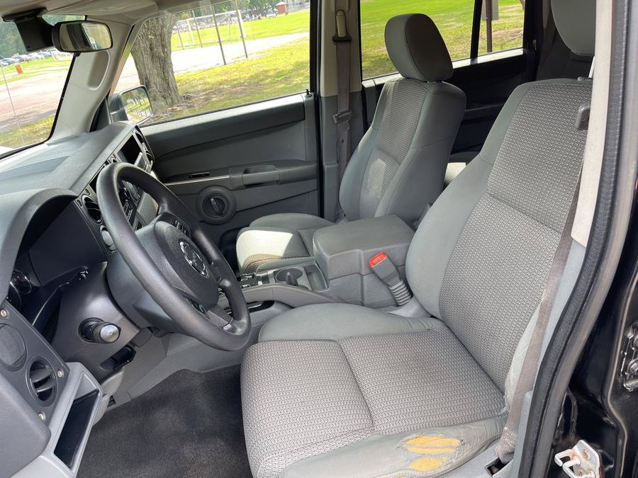 Used 2007 Jeep Commander Sport AWD/4WD image 8