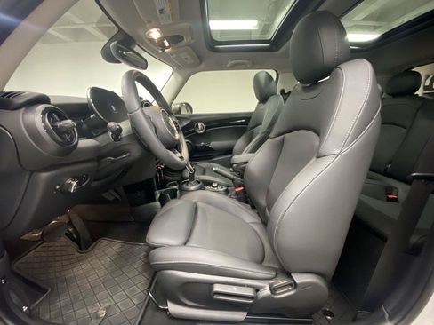 Used 2024 MINI Cooper S FWD image 17