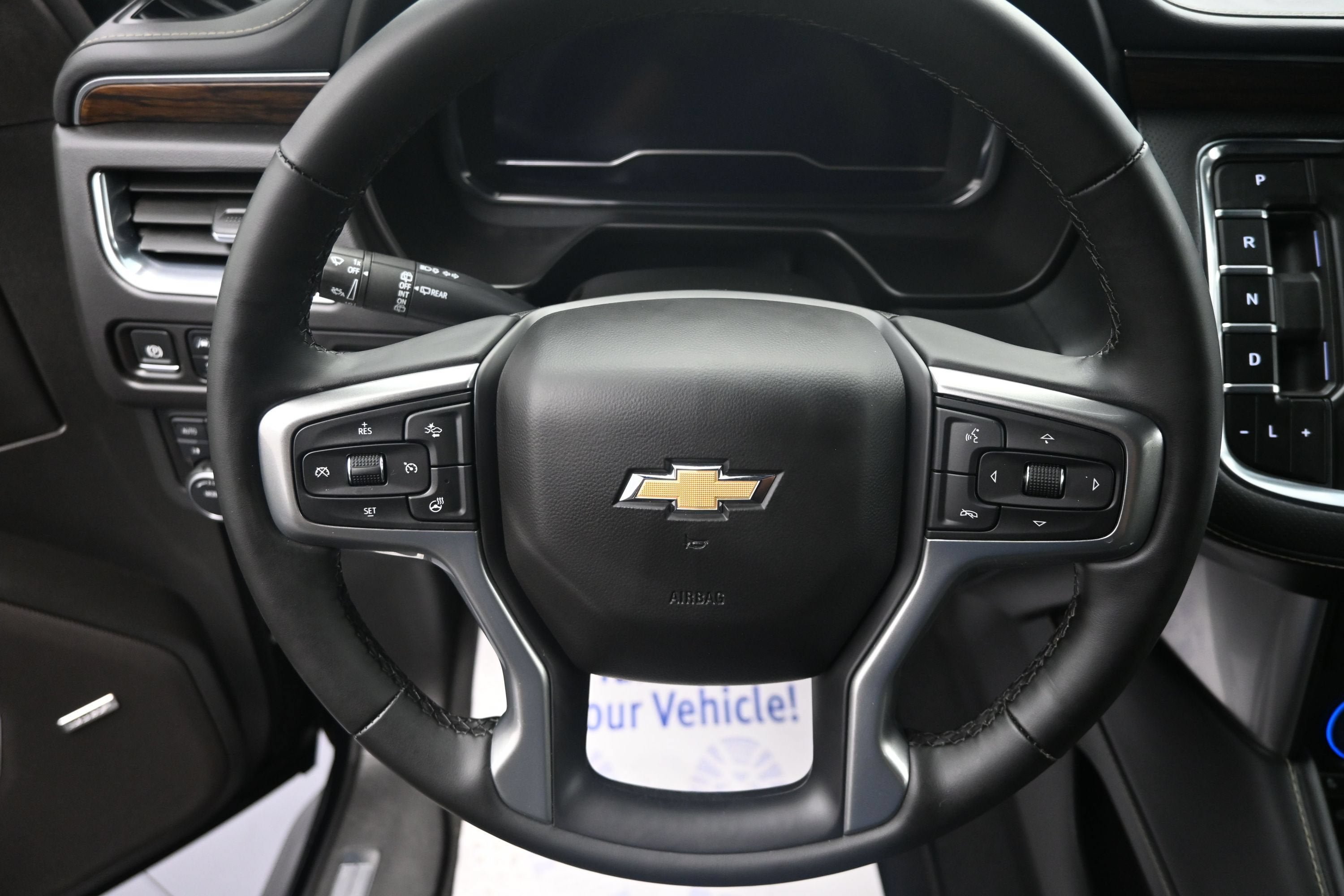 Used 2024 Chevrolet Tahoe Premier w/ Premium Package AWD/4WD image 12
