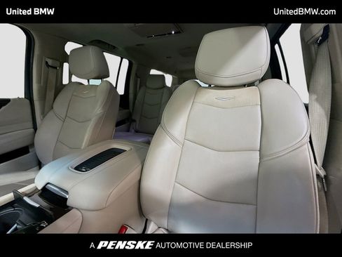 Used 2020 Cadillac Escalade ESV Luxury image 5
