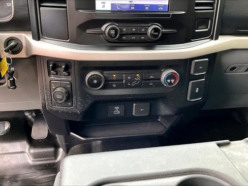 Used 2021 Ford F150 XL w/ Equipment Group 101A High AWD/4WD image 32
