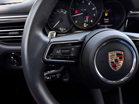 Used 2025 Porsche Macan Turbo AWD/4WD image 11
