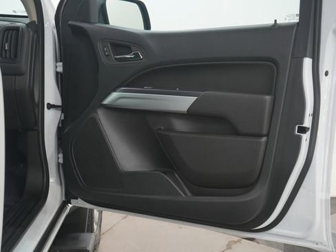 Used 2022 Chevrolet Colorado LT image 12