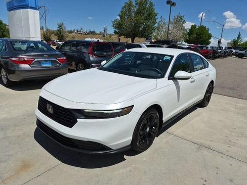 Certified 2025 Honda Accord LX image 3