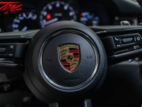 Used 2022 Porsche Macan S image 29