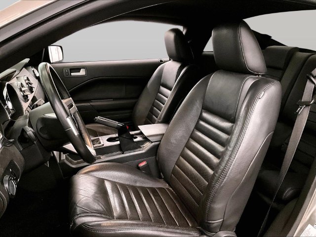 Used 2009 Ford Mustang GT Premium RWD image 24